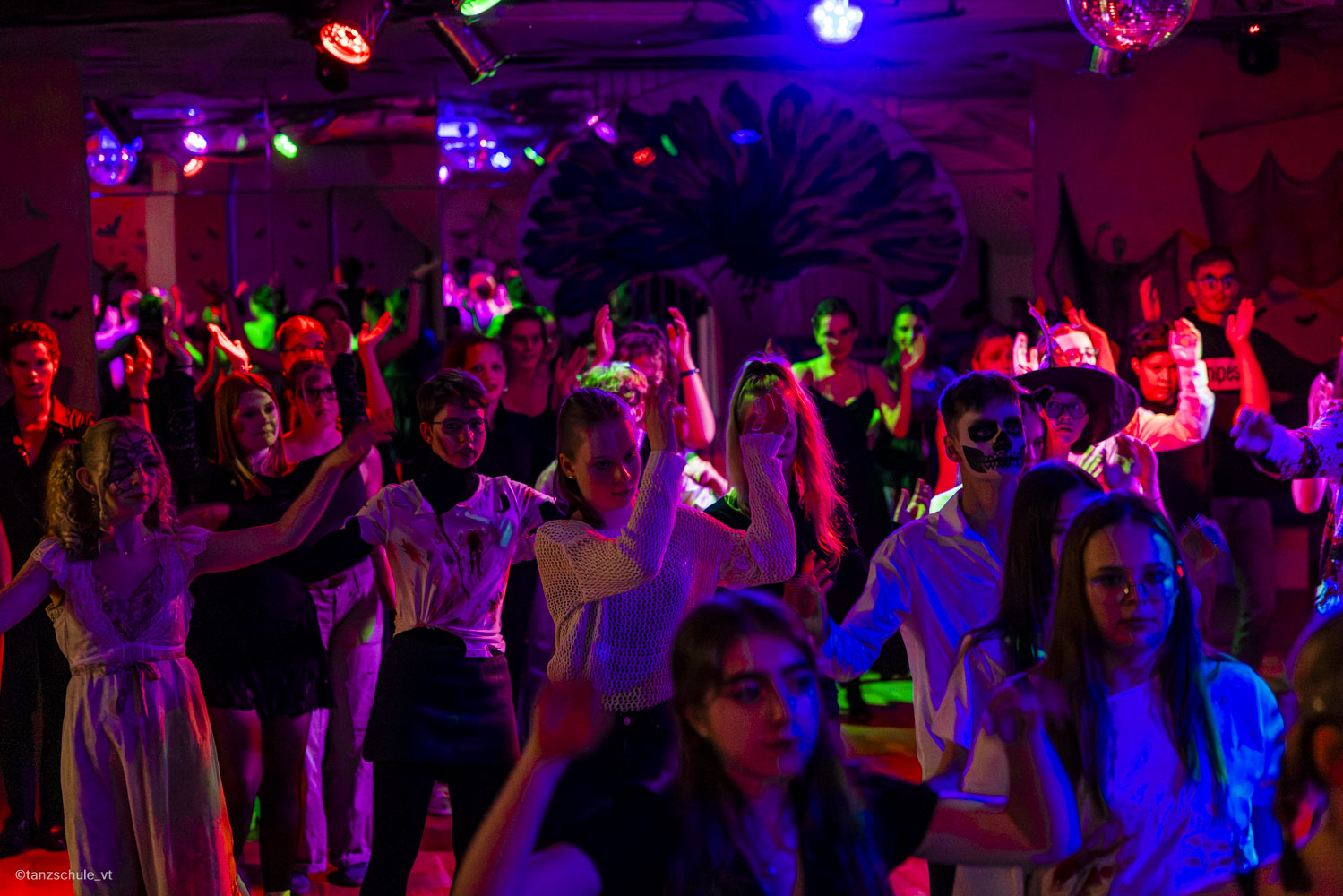 20251025 Halloween Tanzparty 9244